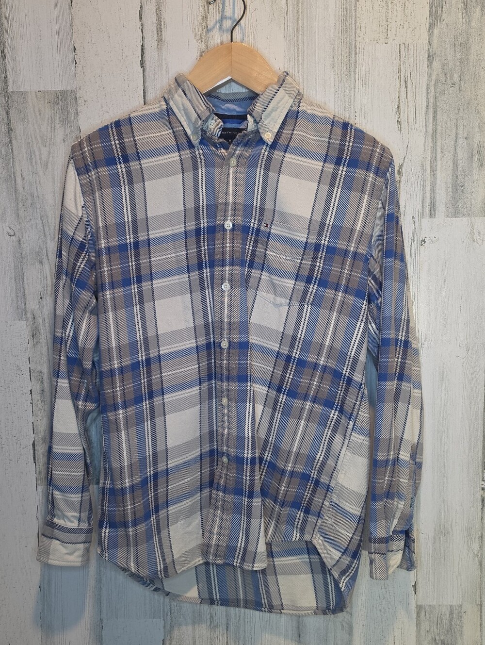 Tommy Hilfiger Men’s M Plaid Button Down Shirt Blue Gray White Long Sleeve
